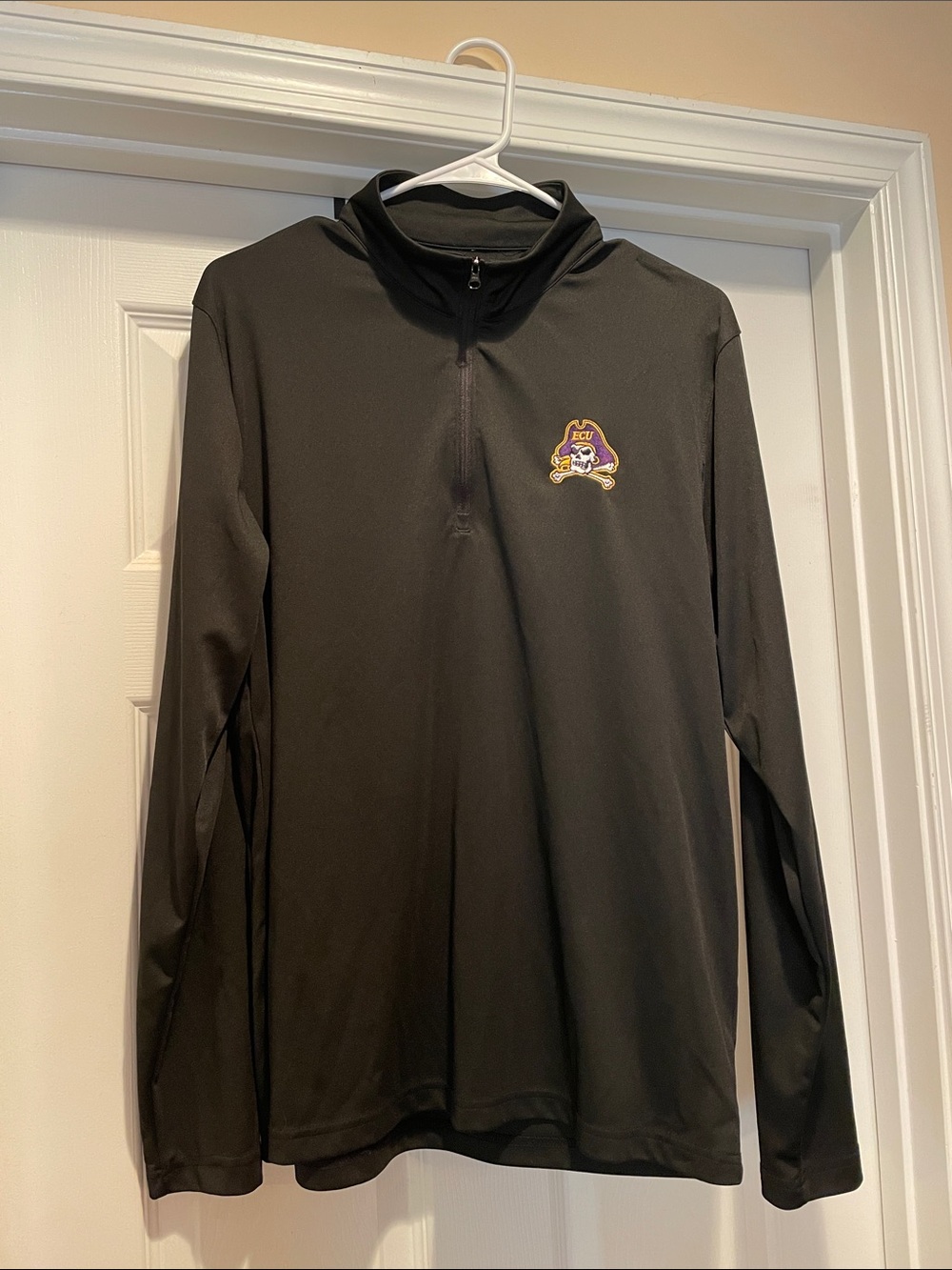 Men’s Medium Black East Carolina University Quarter Zip